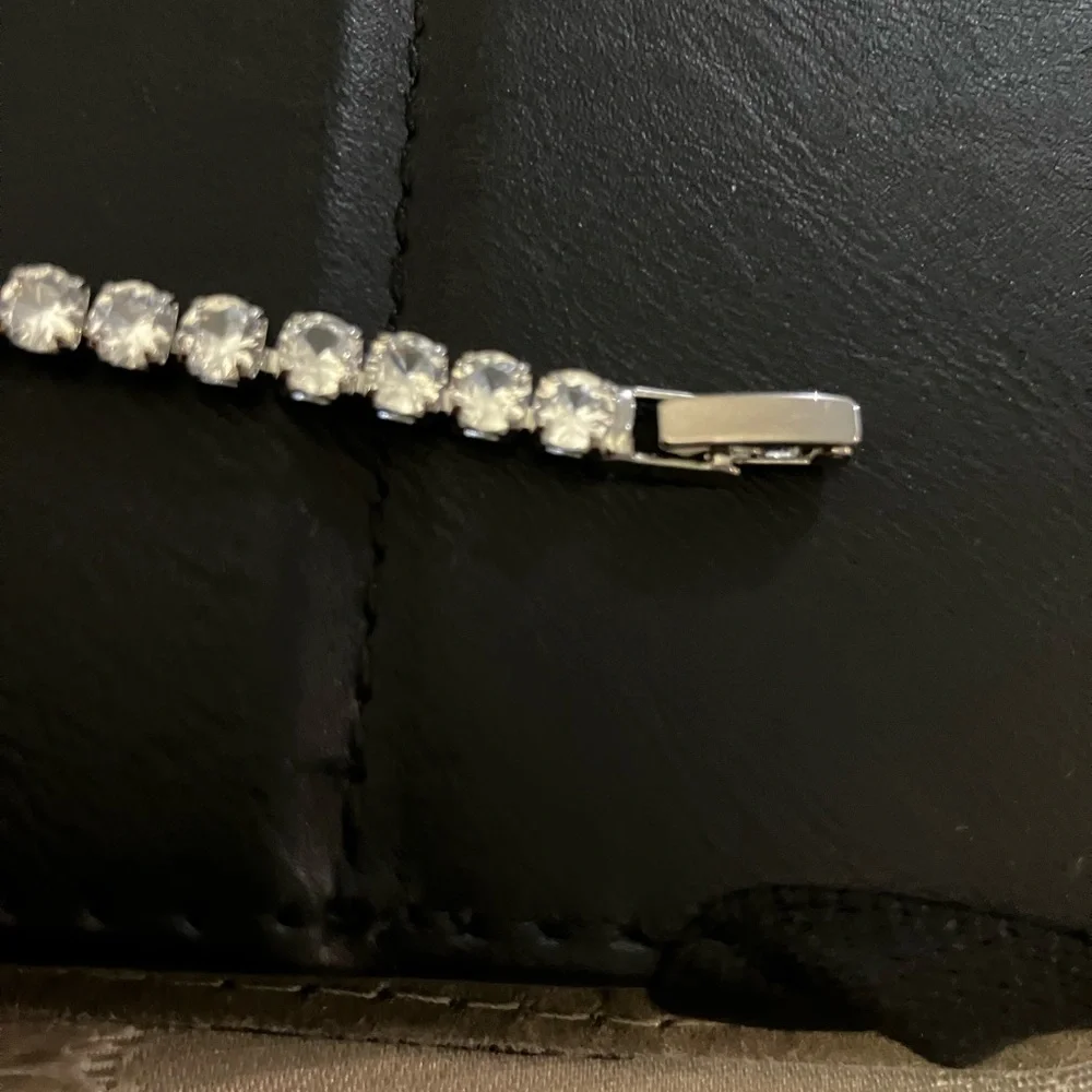 Elegant Silver plated Rhinestone Tennis Bracelet 7 inches long